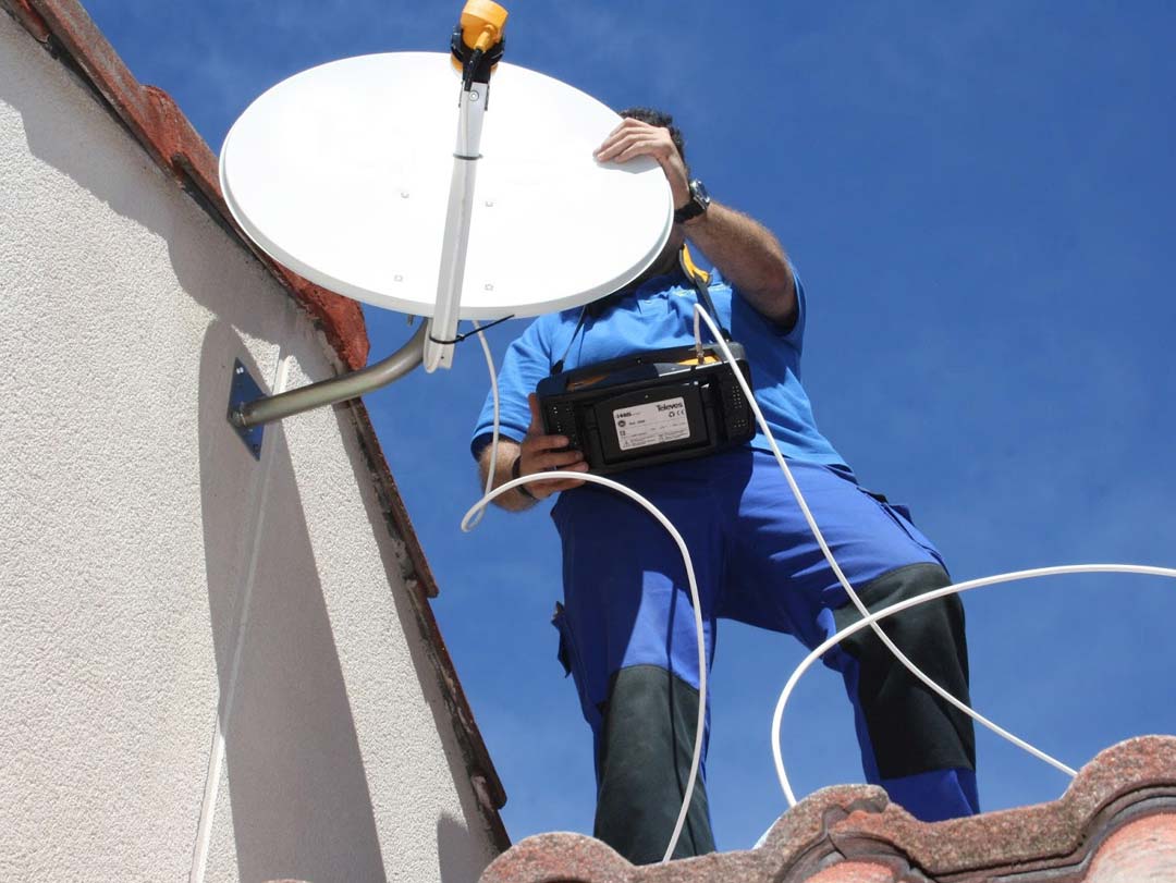 tecnico instalador de antena, antenista profissional, sky, vivensis, cinebox